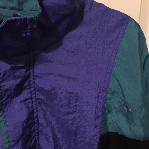 Vintage 80s windbreaker - Picture 2 of 5